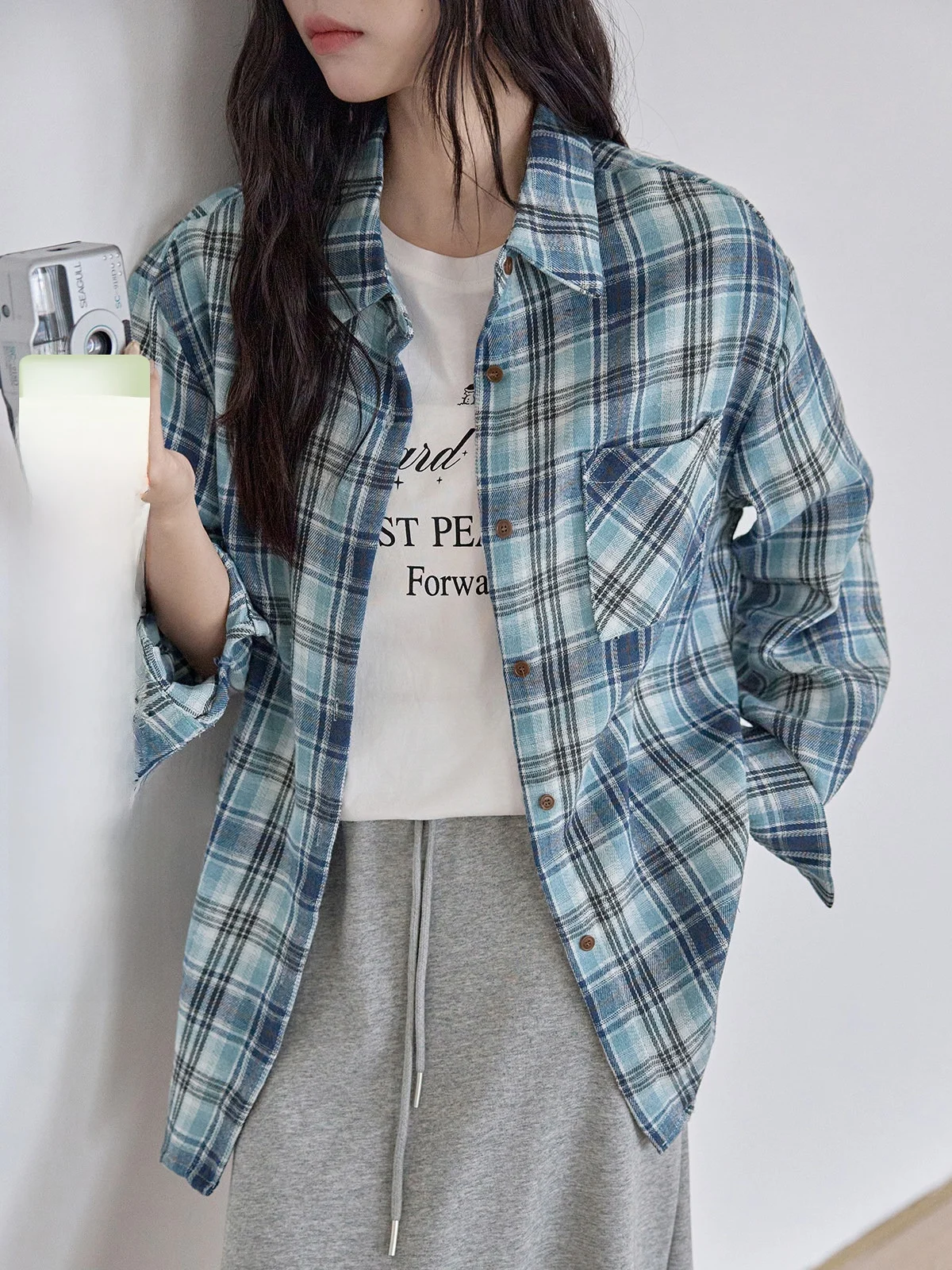 

Blue Plaid Casual Neck Shirt Women's Spring New Loose Style HUIXI Commute Style Korean Version Breathable Long Sleeve