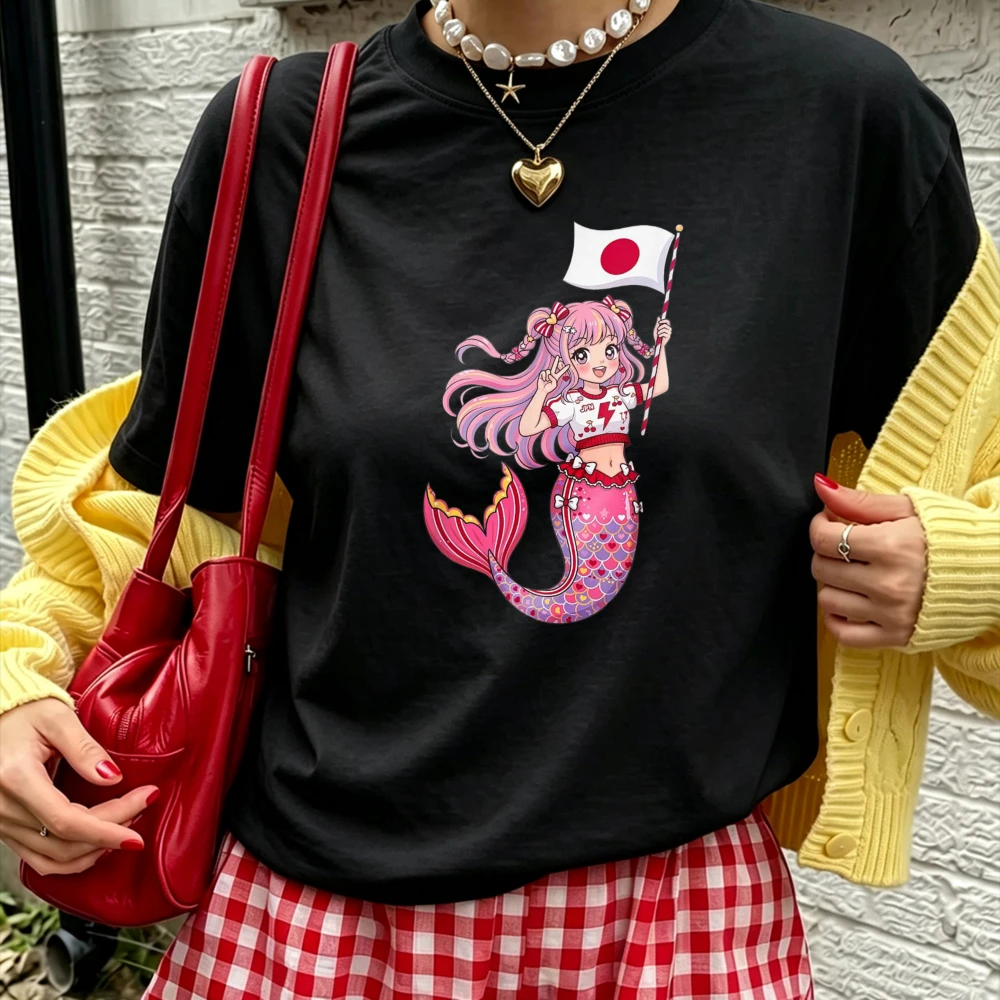Niedliches Anime-T-Shirt mit Rosa Haariger Meerjungfrau und Japan-Flagge, Cartoon-Print, Damen Baumwoll-T-Shirt, Japanischer Kawaii Otaku-Stil, Lässiges Alltags-Shirt