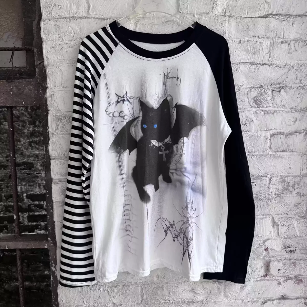 Raglan Long Sleeve T‑Shirt Asymmetric Stripe Sleeve Gothic Demon Black Cat Cross Wing Graphic Loose Y2K Grunge Aesthetic Tee Top