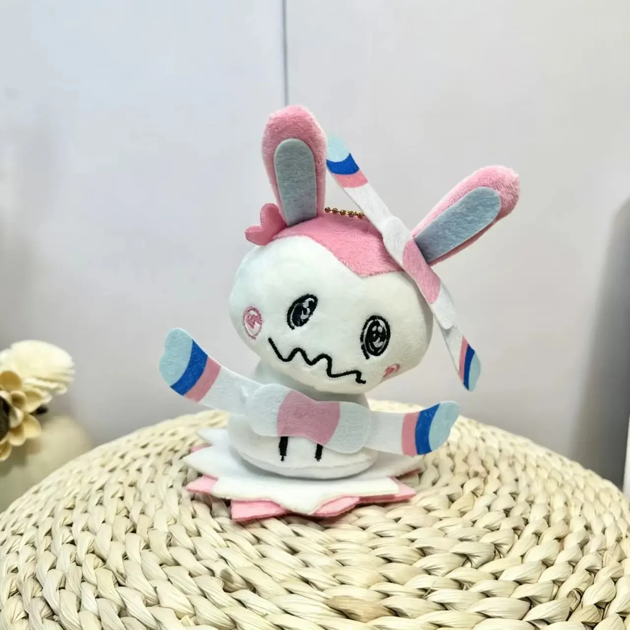 Mimikyu Eevee Plüsch-Schlüsselanhänger Pocket Monster Cos Eeveelution Snorlax Puppe Anime-Anhänger für Fans Sammlerstück Sylveon Geschenk Deko – Detail 2