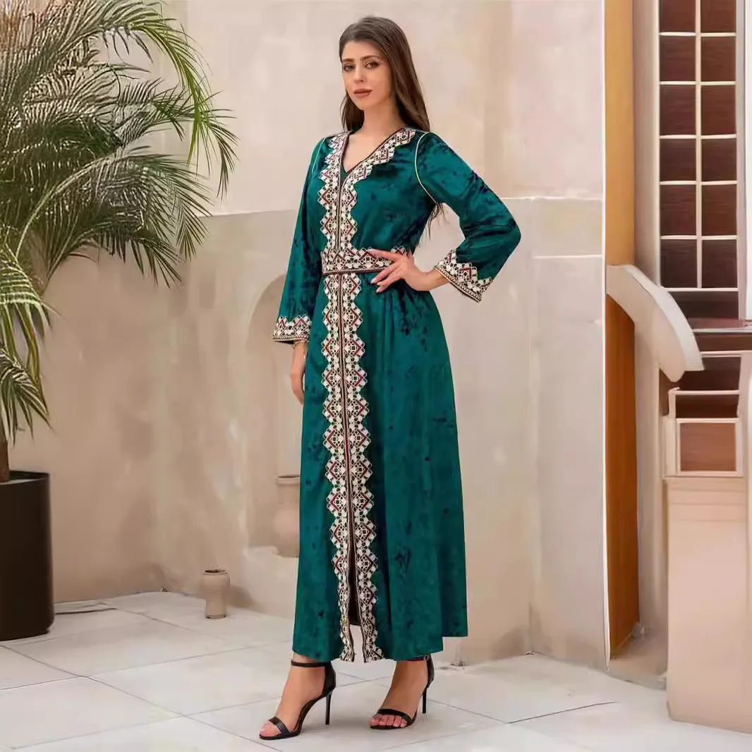 Robe pour femmes musulmanes, nouvelle tenue électrique d'automne et d'hiver 2025, avec Robe brodée en velours doré