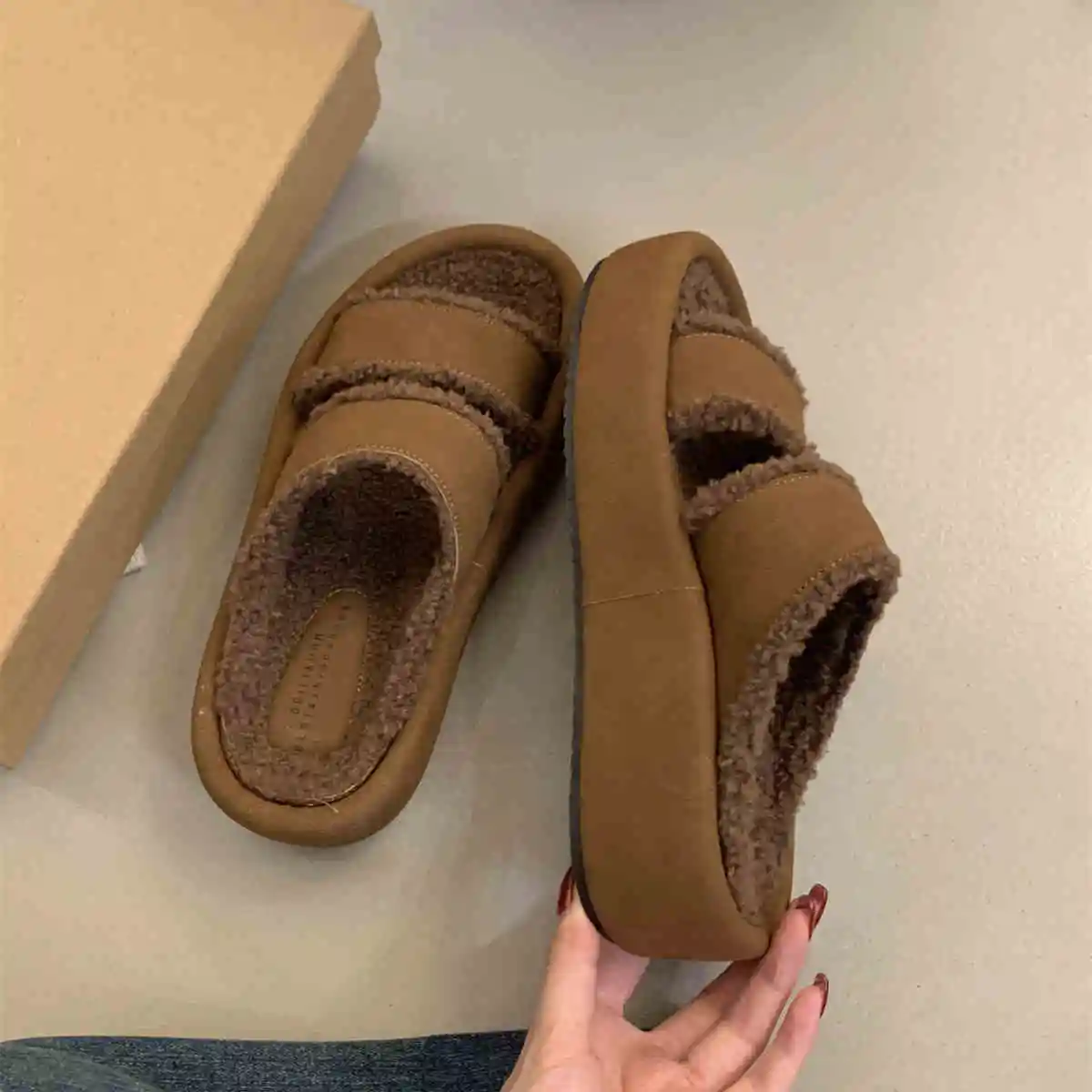 Increase Thick Bottom Lamb Wool Fur Slippers Female External Wear Fall Winter New Leisure Cotton Shoes Slip On Mules Platform