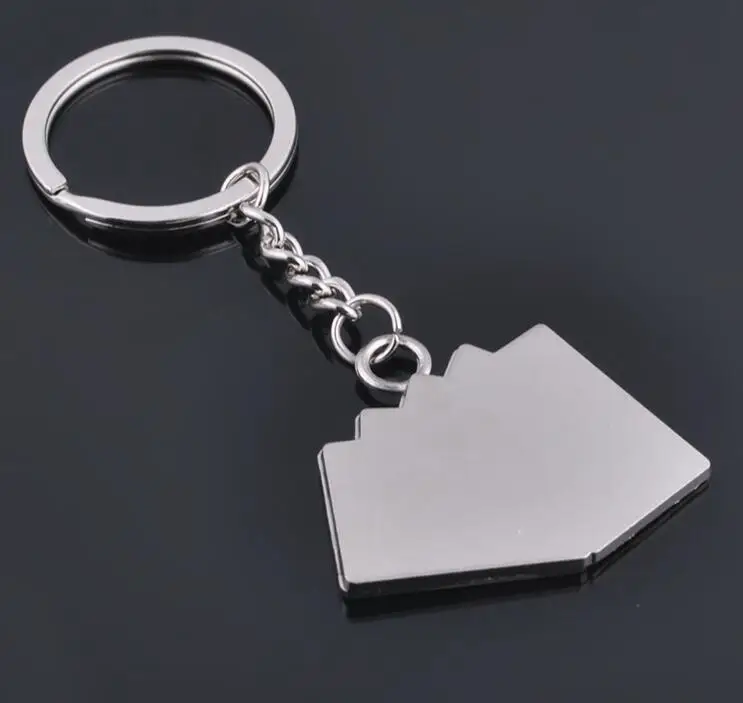 New Design Cool Luxury metal Keychain Car Key Chain Key Ring Poker Casino chain color pendant For Man Women Gift wholesale 17055