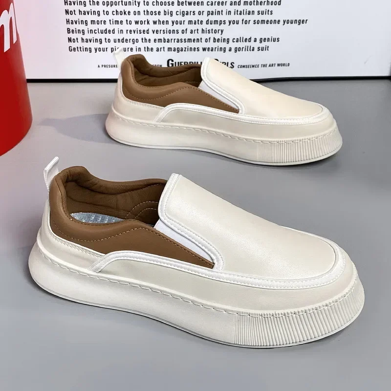 Sepatu Sneakers Slip on pria, sneaker lari nyaman olahraga tenis Anti Slip, ringan datar Musim Semi dan Gugur