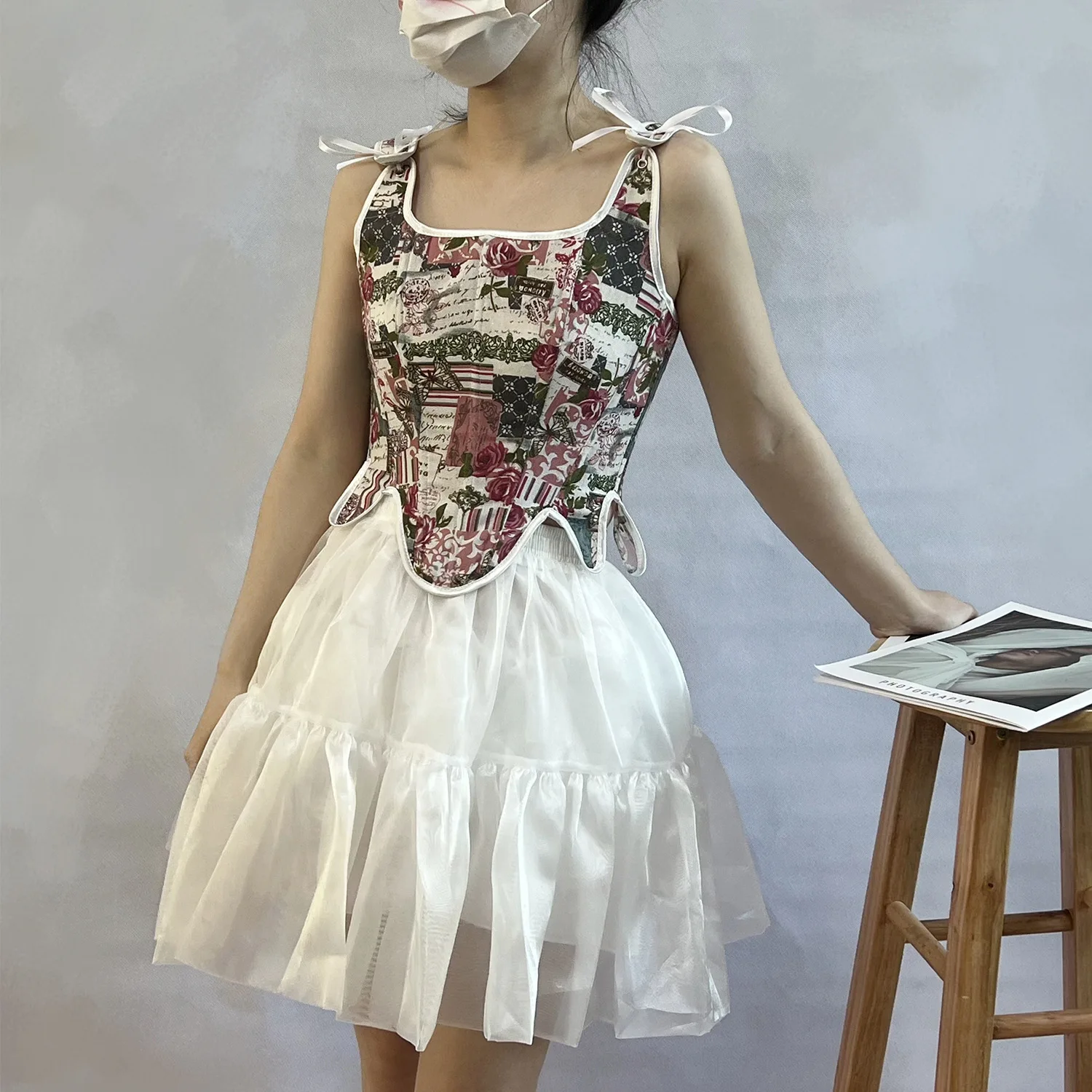 

Сексуальный корсет с цветочным принтом и бабочкой для женщин, ретро-готический жилет, бюстье, элегантные бежевые корсеты Виктории, топ с принтом, летняя бретелька