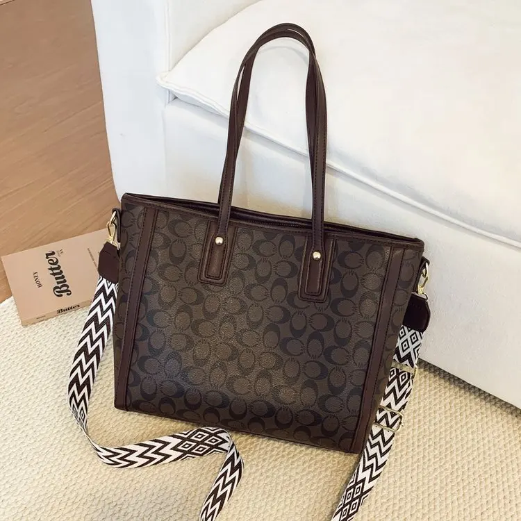 

High-End Large-Capacity Shopping Bag for Women, Fashionable Versatile Handbag, Trendy Large Capacity Shoulder & Messenger Bag