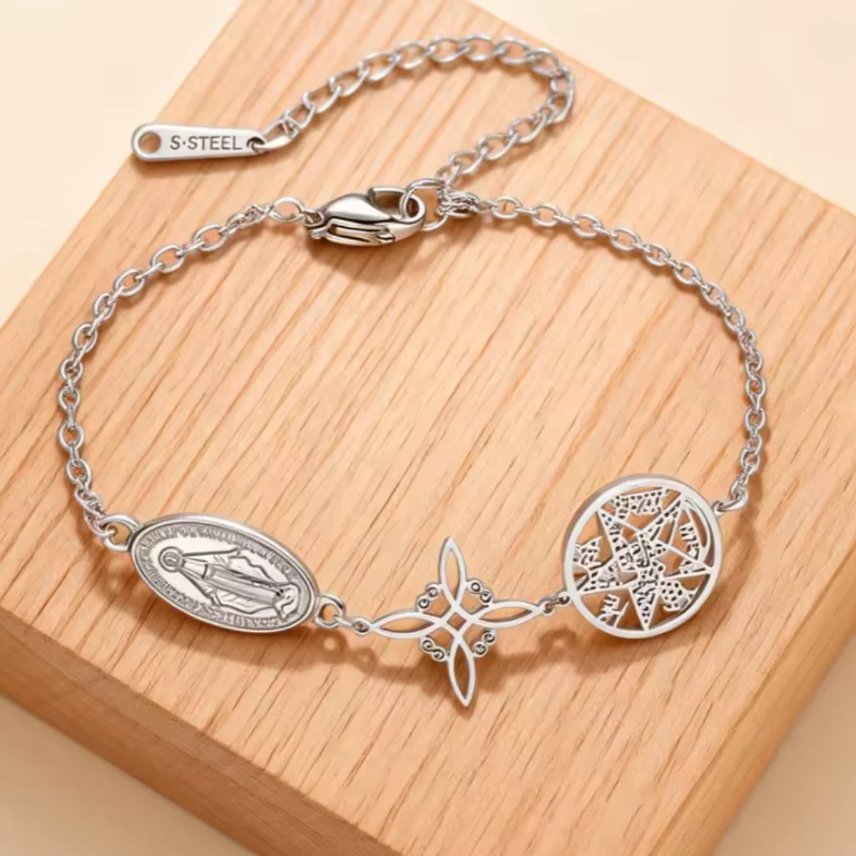 Edelstahl-Armband mit dreifacher Schutzfunktion, silberfarben, Jungfrau Maria, Hexenknoten, Pentagramm, Tetragrammaton, Handgelenkschmuck – Detail 9