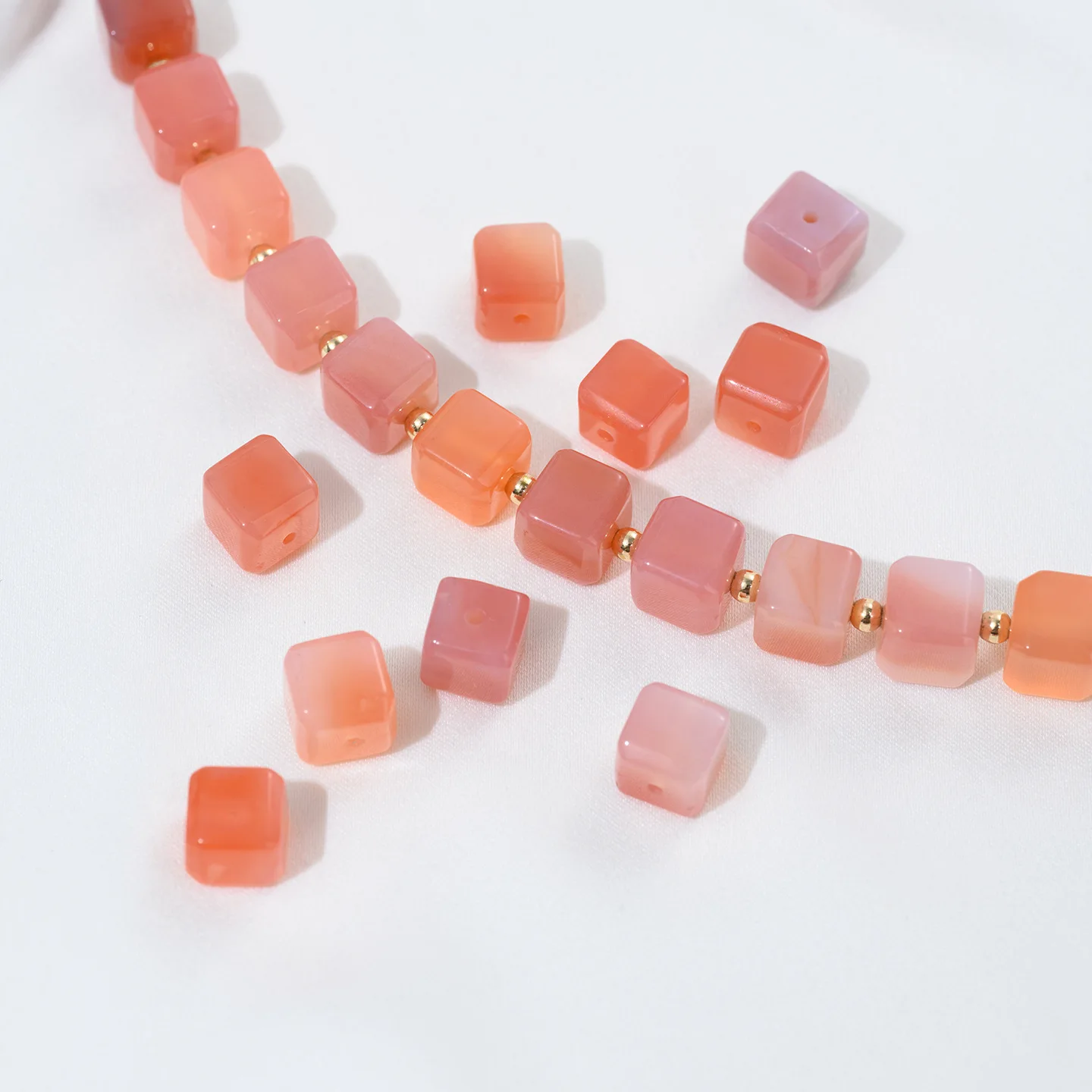 Natural Nanhong Agate Sugar Cube Loose Bead Accessories Handmade DIY Bracelet Necklace Crystal Beaded Ear Jewelry Accessories