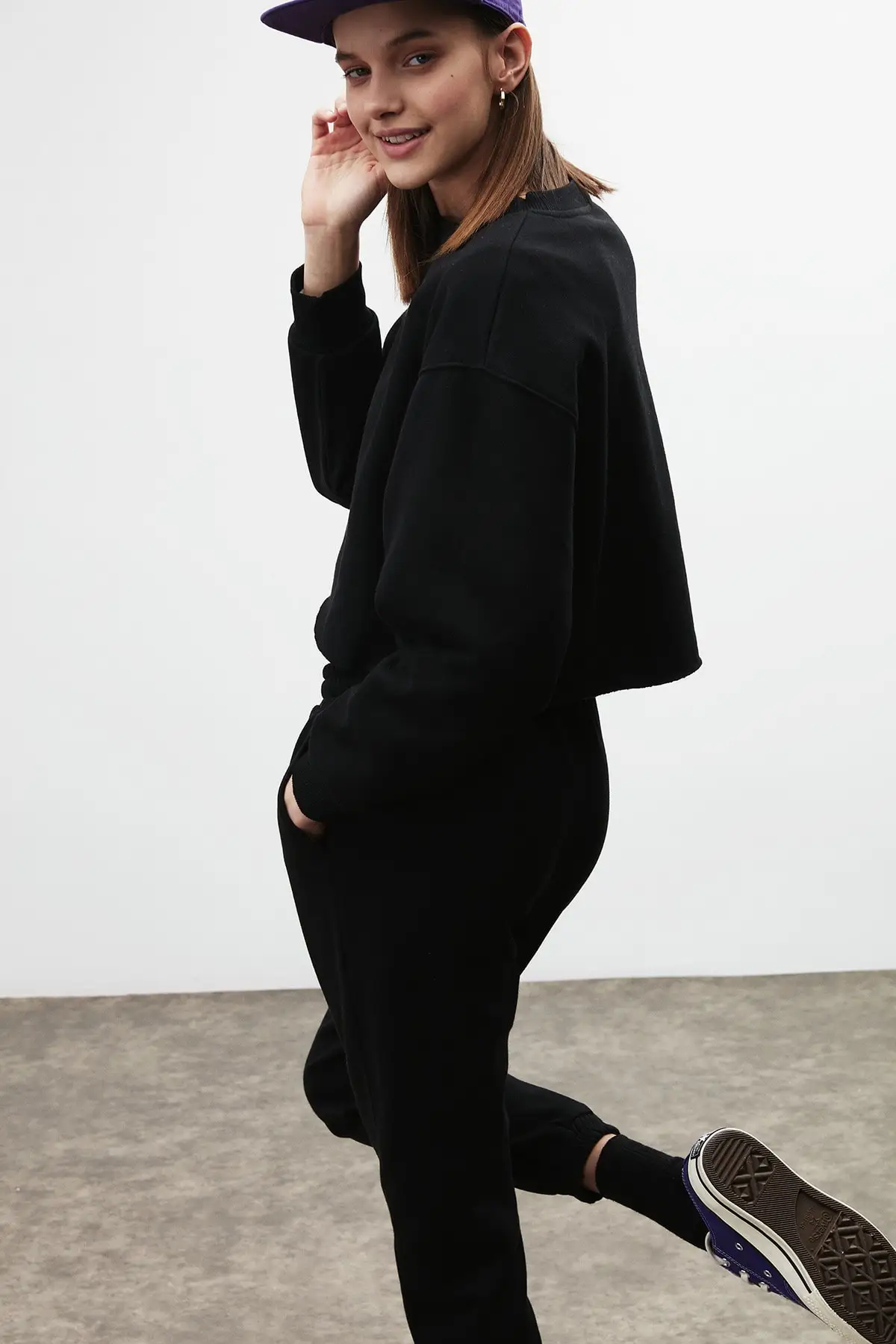 Women's Black Color Round Neck Tracksuit Set