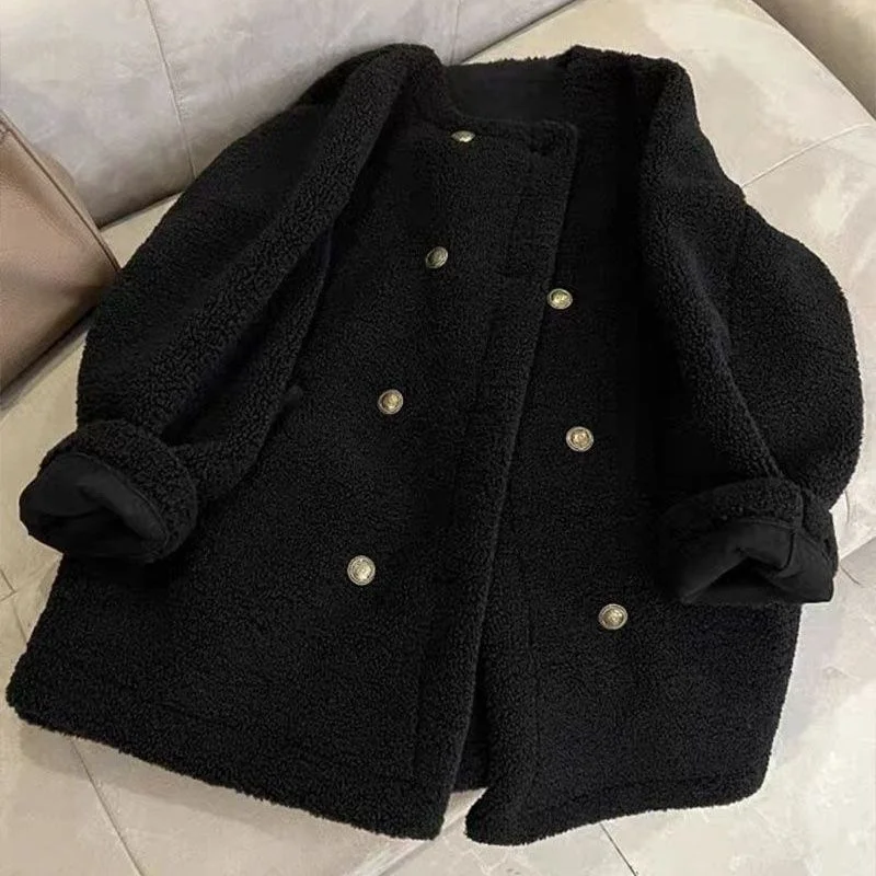 

Утолщенная высококачественная новая плюшевая светская свободная маленькая куртка с имитацией ягненка