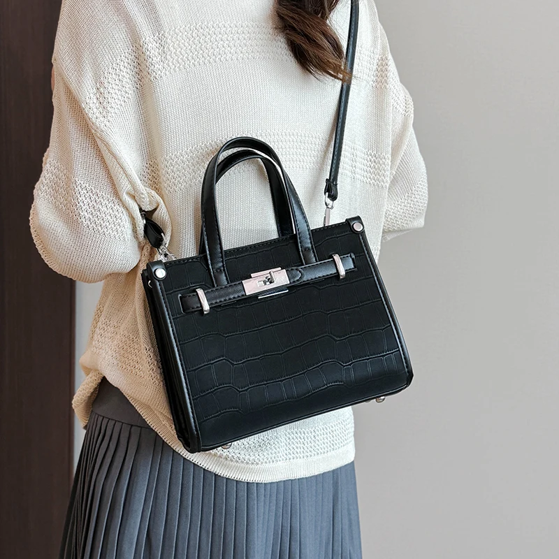 

Modern Trendy Women's Crossbody Bag Women's Elegant Leather Tote Vintage Style Large Capacity Zipper Shoulder Bag