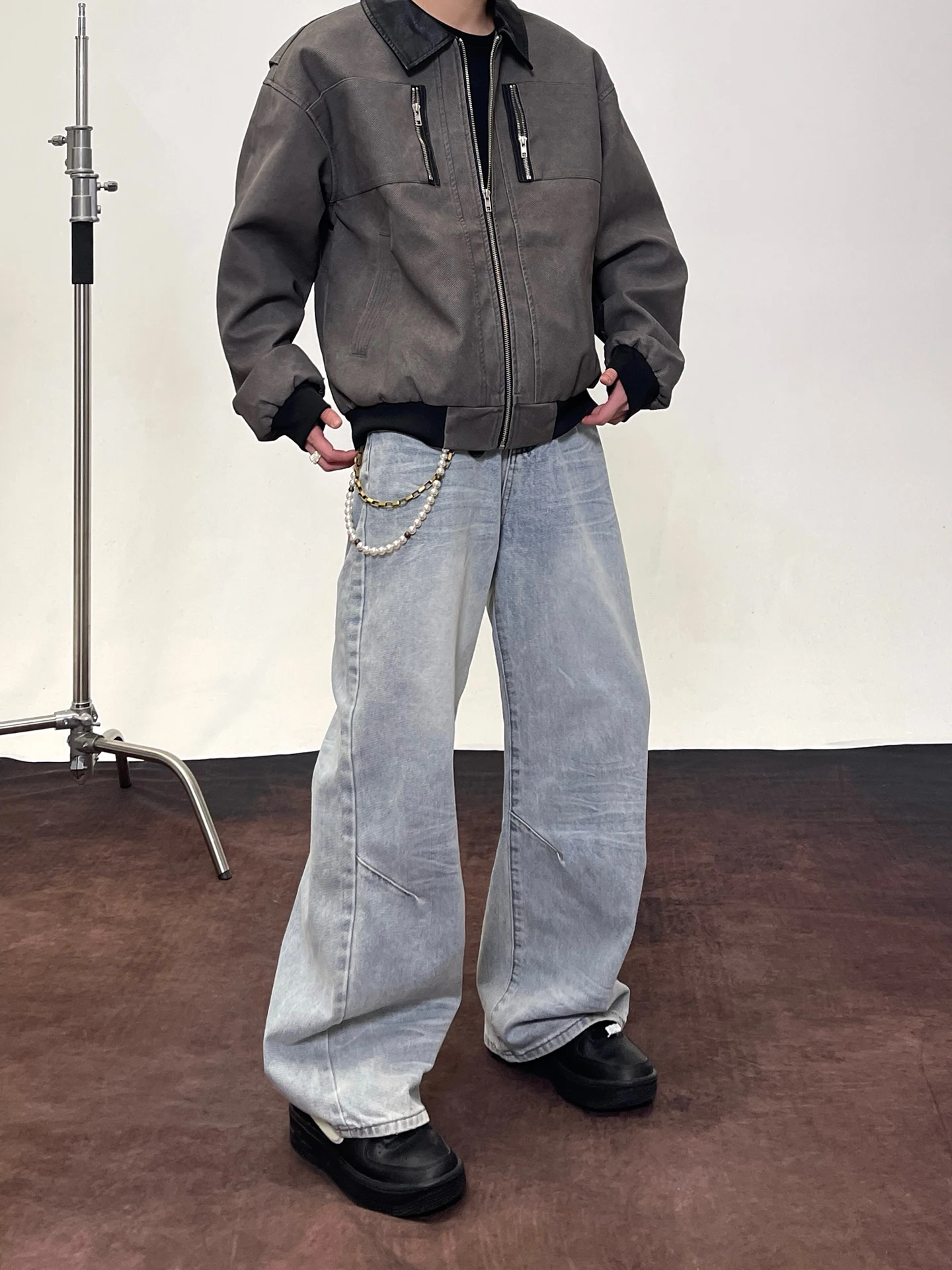 

Eat Trendy Brand Men's Loose Straight Leg Jeans Autumn Winter American Retro Cleanfit Long Trousers Pleated Denim