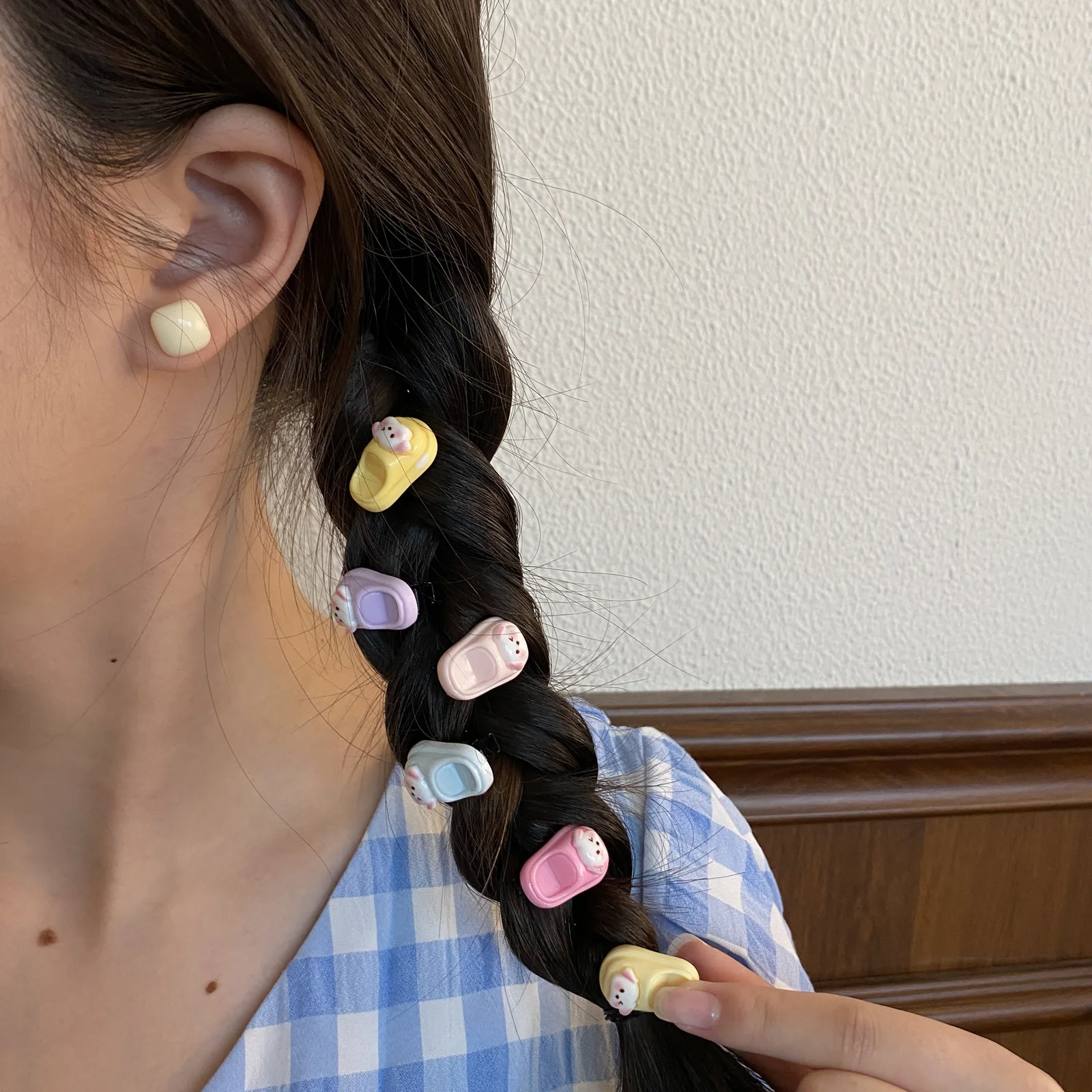 6Pcs Cute Cartoon Slipper Hair Clips – Funny Hair Barrettes for Girls, Students, Side Bangs Clip & Photo Styling
