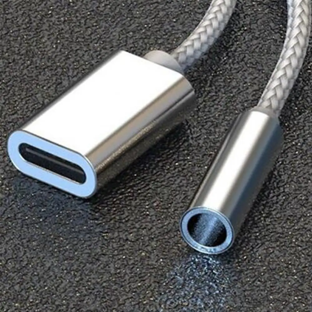 Adattatore di ricarica per auricolari da 2 in 1 da tipo C a 3 Jack da 5mm tipo C a Splitter Audio da 3.5mm per cavo Audio adattatore S20 mi 10 9 8 AUX