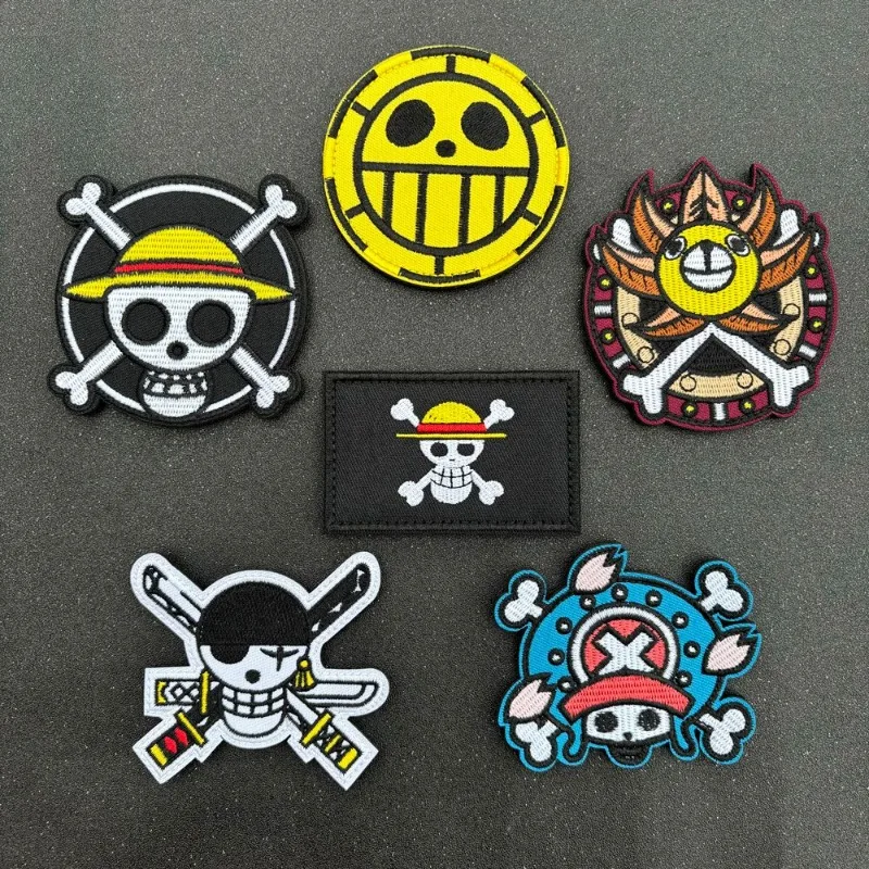 

Embroidered One Piece cute anime peripheral Velcro stamp One Piece Luffy Chopper Zoro badge clothing decoration patch wholesale