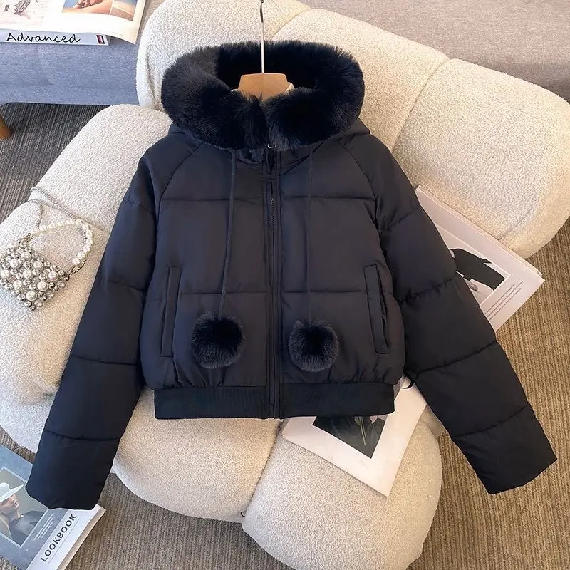 2025 موضة مقنعين أسفل القطن معطف مبطّن المرأة الشتاء قصيرة سترات كبيرة الفراء طوق الصوف بطانة ملابس خارجية طالب دافئ Casu