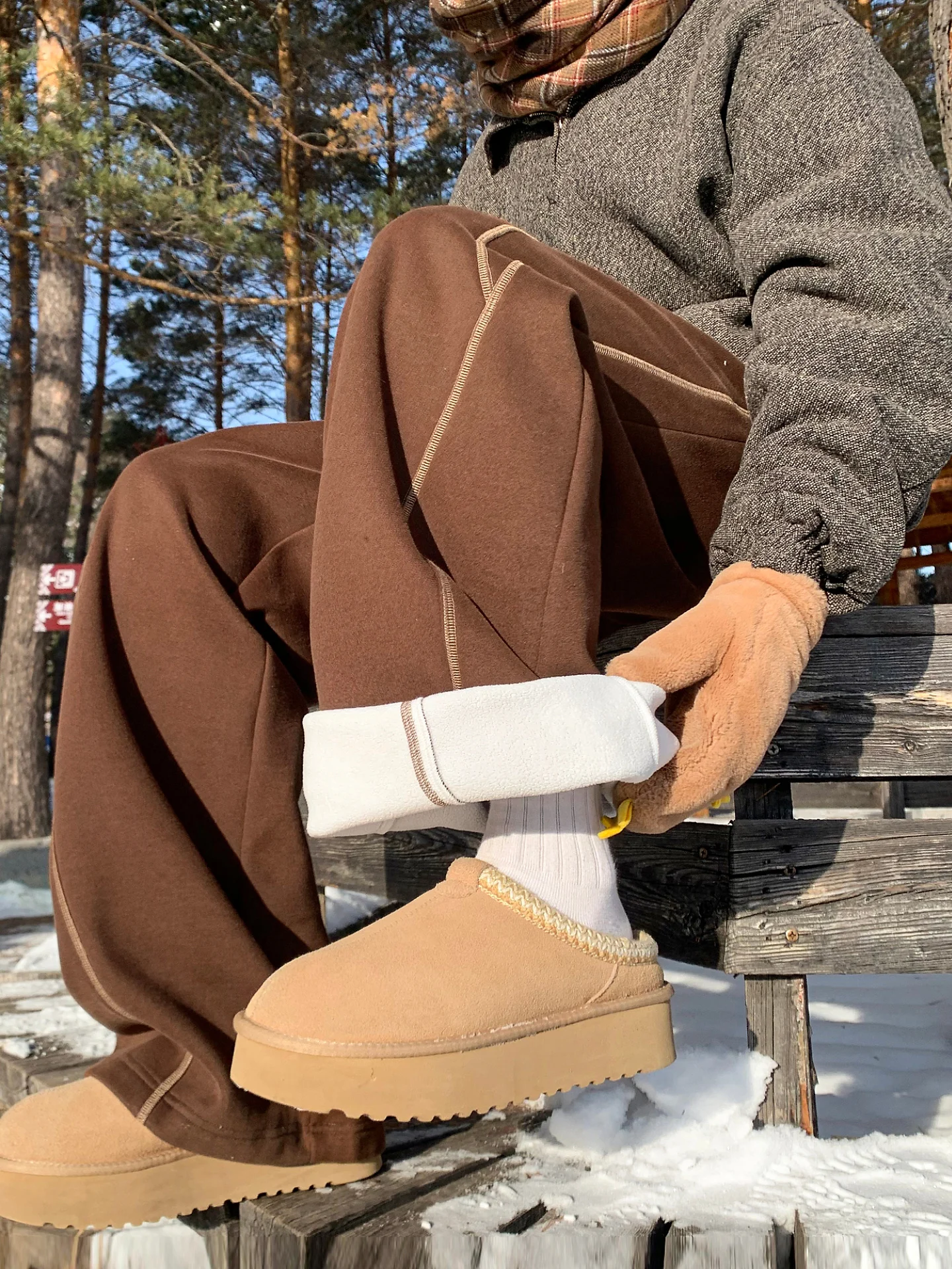 

Thiened Fce Lined Loose Fit Men's Casual Pants Vintage Straight Leg Trousers Winter Wear Comfortable All-Match Long Trou...