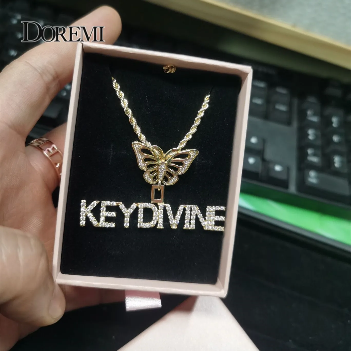 DOREMI Crystal Custom Name Pendant With Butterfly Crown  Micro Paved CZ Personalized Letter Plate Necklace Customized Jewelry