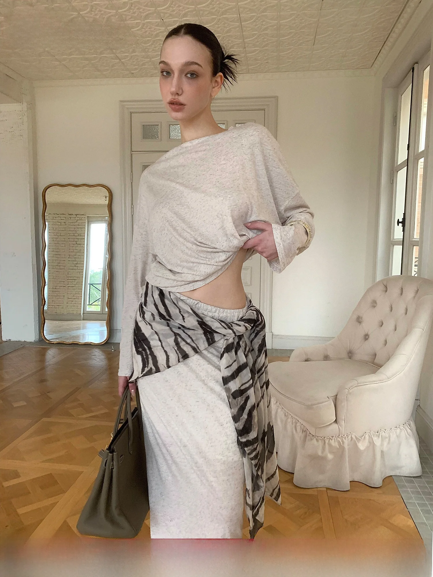 

Ele lectual Women's Long Sve T-irt And Skirt Set in Apricot Casual Faion Ensemble Low Waist Zebra Pattern