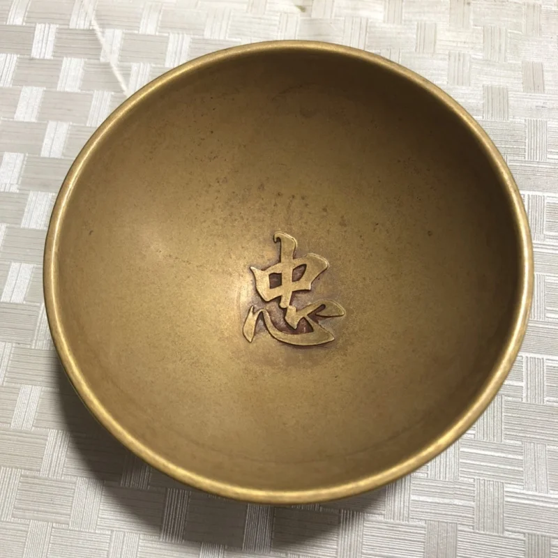 Cultural Revolution small copper , brass , Red Travel crafts, high-relief bronze bowl with a great leader's head, decora