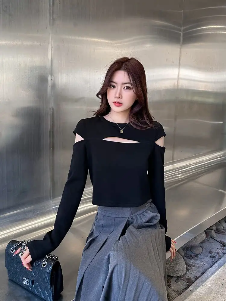 

Модная женская футболка с вырезами на плечах, облегающая, с длинным рукавом, круглым вырезом, универсальная, повседневная, весна-осень, новинка