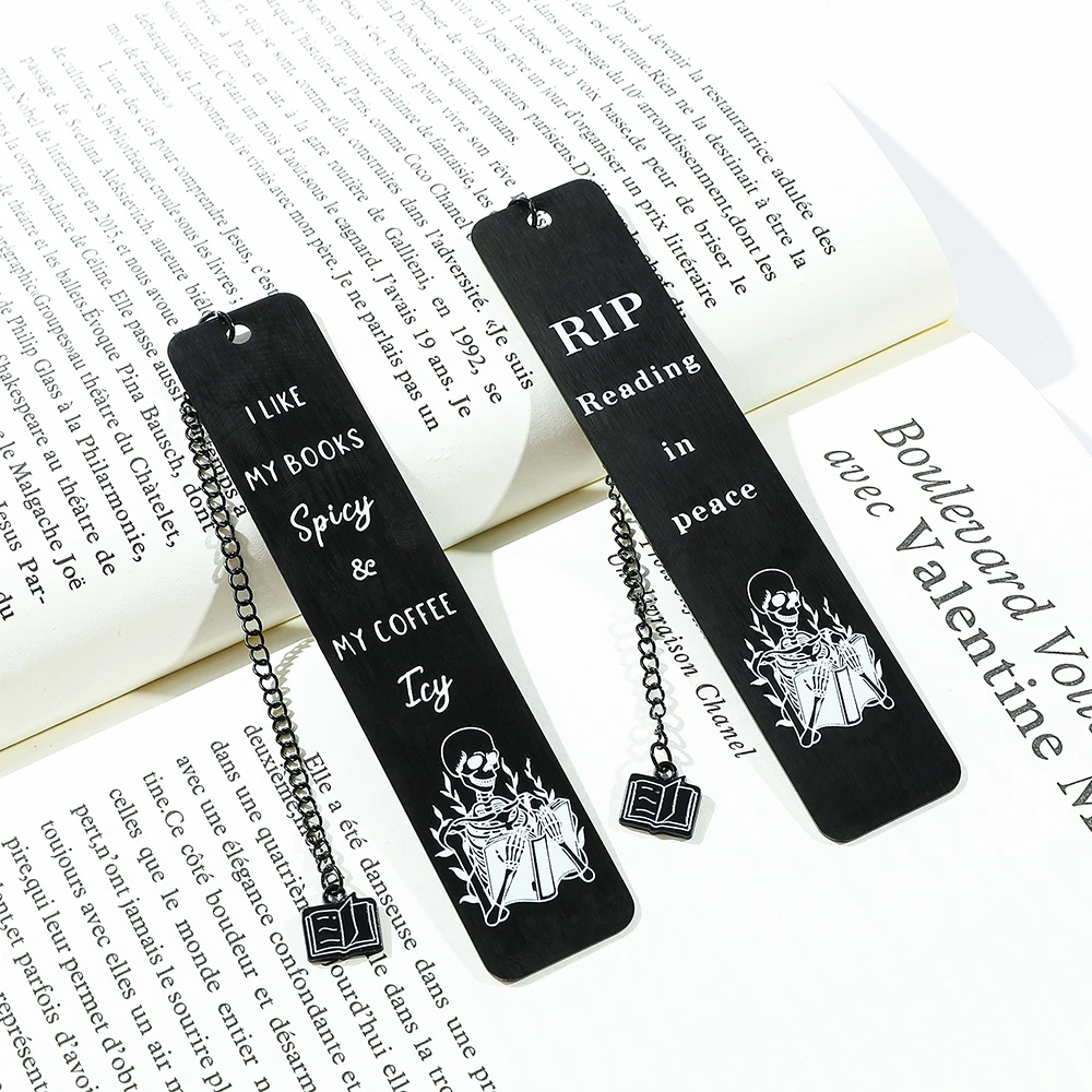 Creative black high-end skull bookmark, simple and exquisite student birthday gift, graduation gift, teacher gift preferred.