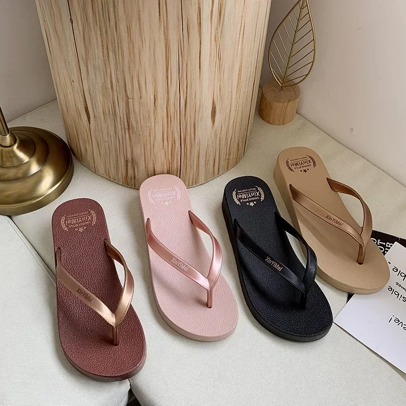 Fashion Casual Women Flip Flops Wedges Casual Shinny Beach 3.5 Cm Height PVC Solid Color Summer Outside Slippers Soft Shoes