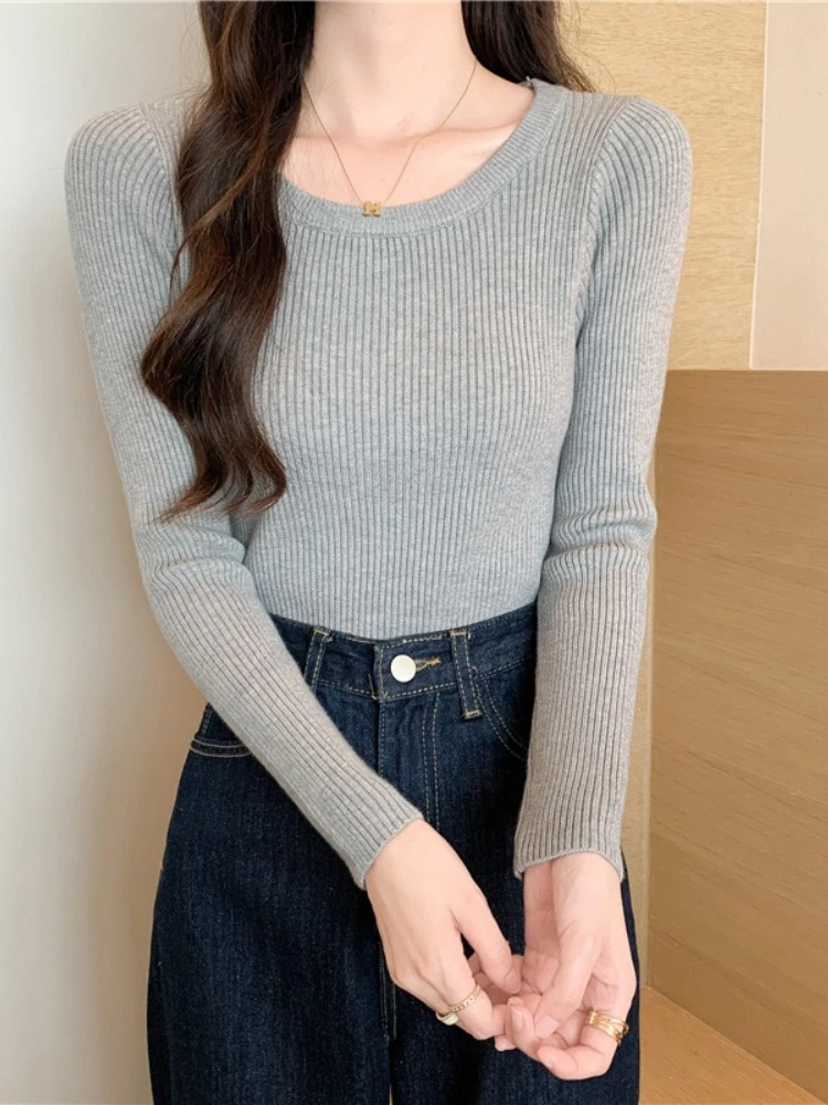 سترة نسائية أساسية بأكمام طويلة لخريف وشتاء 2025 سترة نسائية عصرية برقبة دائرية سترة ضيقة مرنة محبوكة بطبقة أساسية