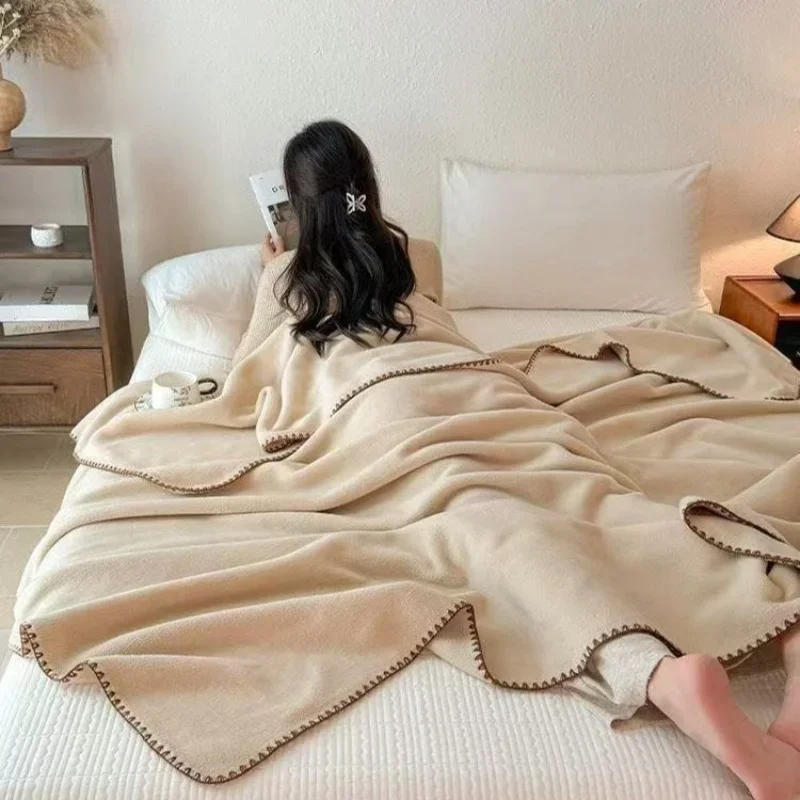 الفاخرة الصلبة المخملية الفانيلا بطانية شتاء دافئ لينة رقيق أريكة تتحول لسرير رمي متعددة الوظائف شال للمنزل عنبر قيلولة ديكور