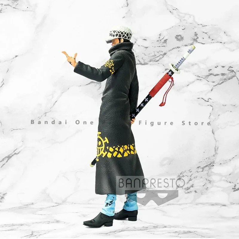 Oryginalne figurki akcji Bandai Roronoa Trafalgar Law, zabawki animacyjne, prezenty, autentyczne kolekcjonerskie modele anime do hobbystów, dostępne od ręki.
