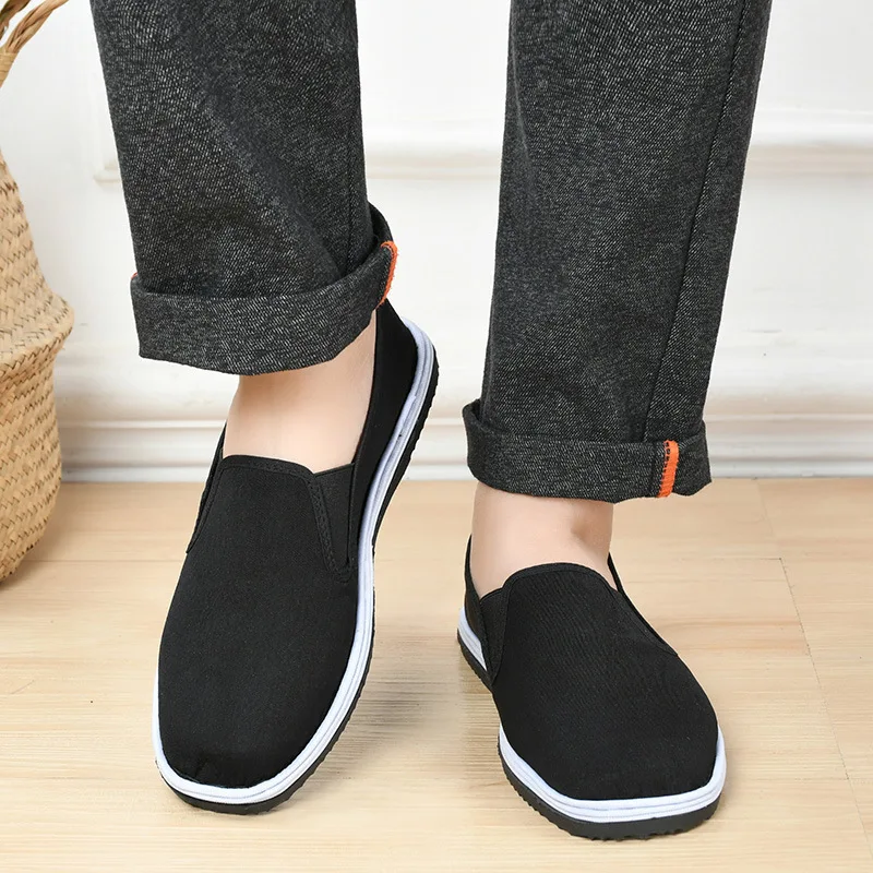 Men\'s Traditional Black Cloth Shoes Are Breathable, Wear-resistant, Casual, Comfortable, and Easy to Drive