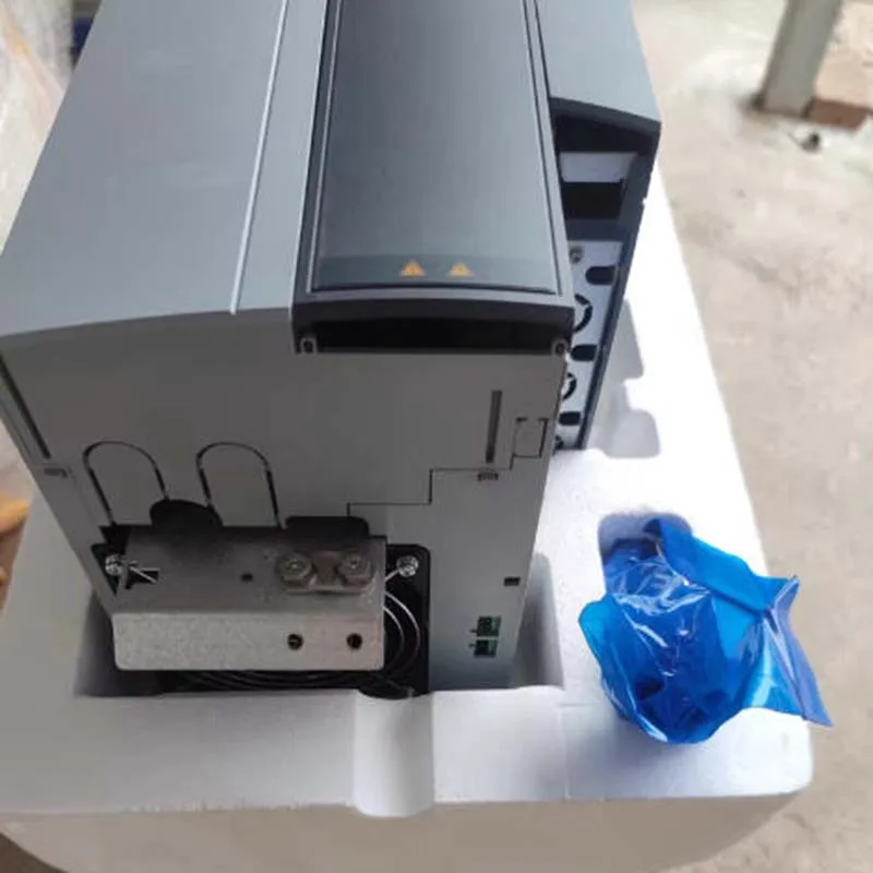 

100% New Original FC-360H22KT4E20H2BXCDXXSXXXXA0BX 134F3002 Frequency Converter Supplier