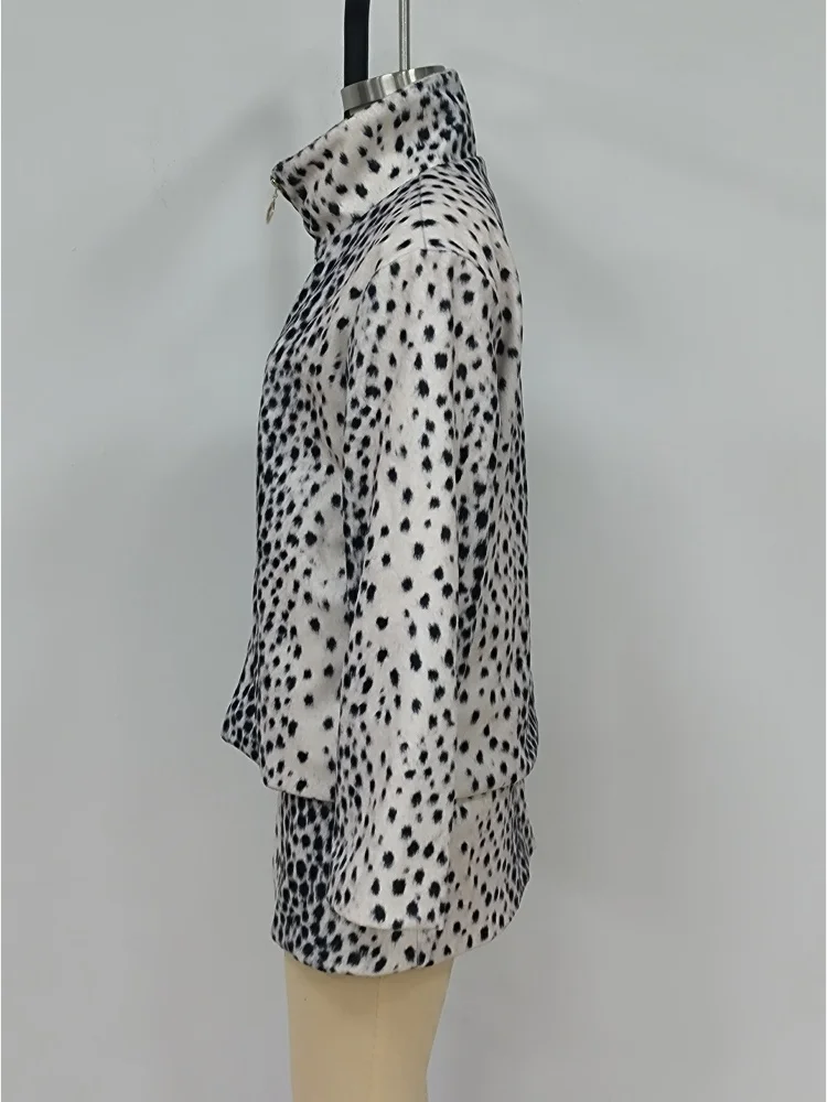 Damen Leopardenmuster Kunstpelzjacke mit Reißverschluss, Stehkragen, Kurzer Schnitt, Locker Geschnittener Flauschiger Mantel, Vintage Street Casual Damen-Oberbekleidung – Detail 3