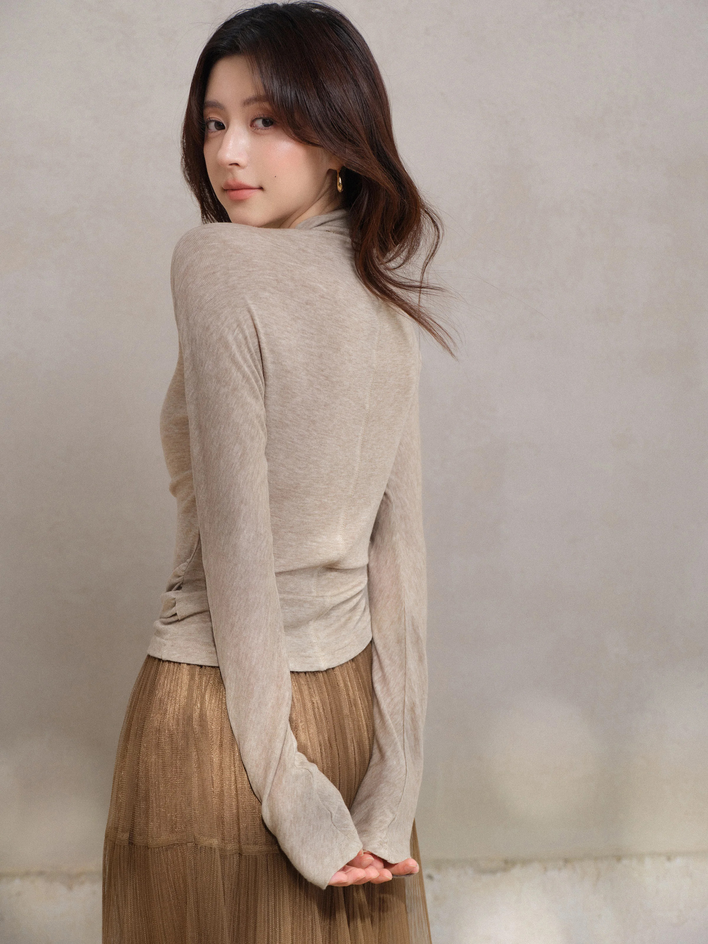 Camiseta elegante de manga larga de punto suave para mujer, cuello simulado, capa Base ajustada, camiseta interior cómoda para otoño e invierno, ropa informal