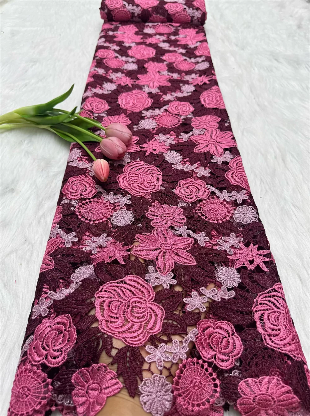 

Latest African Water Soluble Lace Fabrics Nigerian Guipure Cord Lace Fabrics Embroidered For Women Sewing Wedding Dress Hm174-1