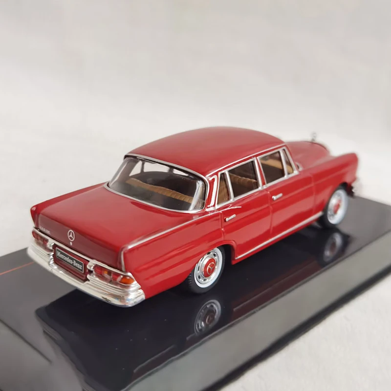 1/43 Scale 220 SE W111 1959 Classic Car Alloy Model