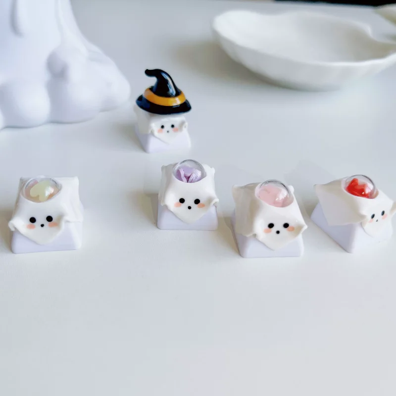 Cute Cartoon Keycaps para teclado mecânico, design original, Handmade Luminous Ghost Keycaps, Acessórios personalizados Anime