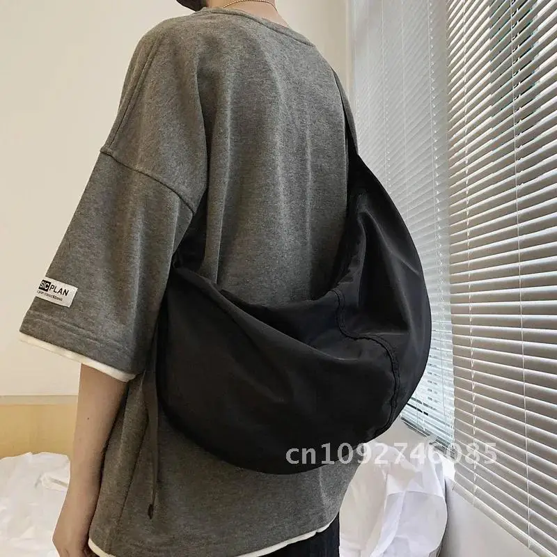 

Men's and women's shoulder bag bag student bag high waterproof messenger women's fitness Oxford leisure quality outdoor bag