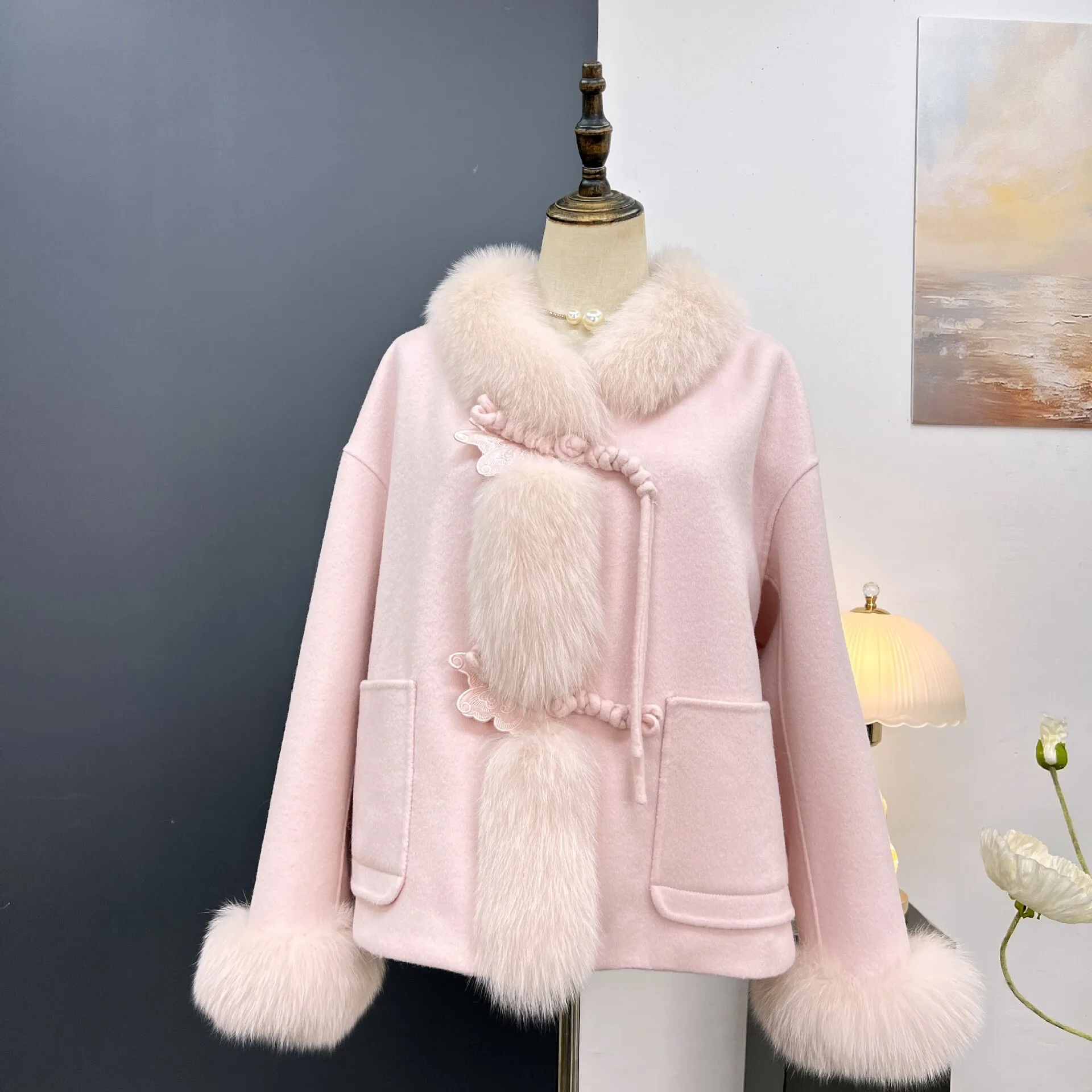 Autumn/Winter New Haining Fur Coat Wool Double sided Woolen Jurchen Fur Fur Collar Butterfly Down Inner Container