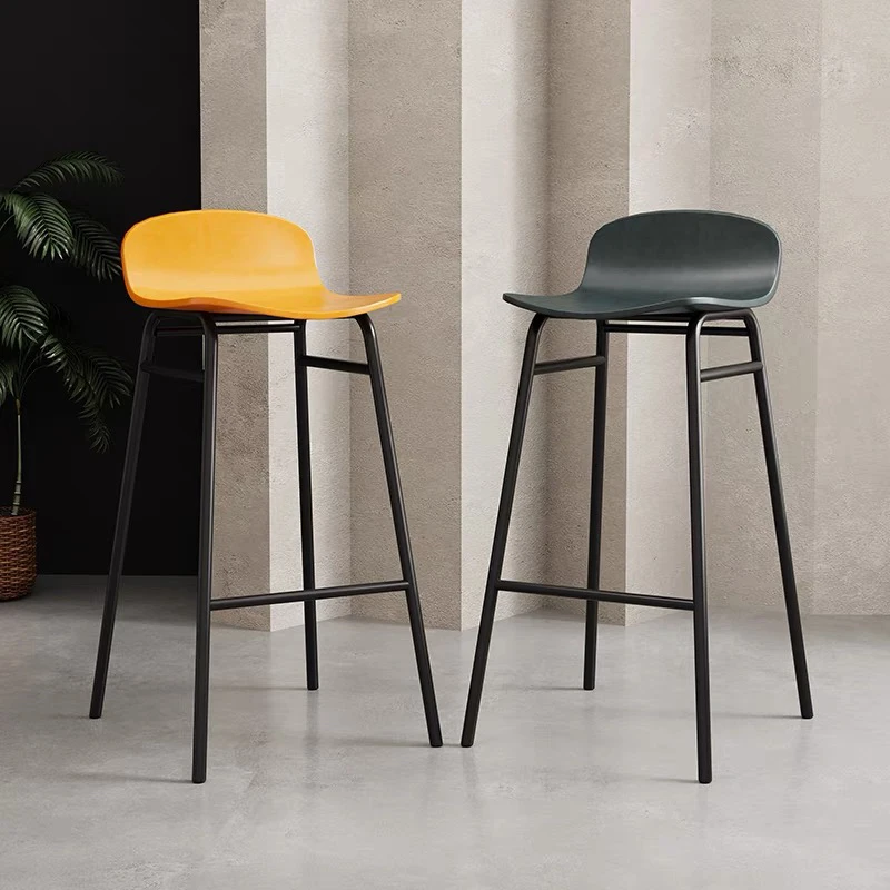 Scandinavische moderne barkrukken Minimalistische metalen verstelbare barstoelen Kappers Comfortabele Sillas tuinmeubelsets