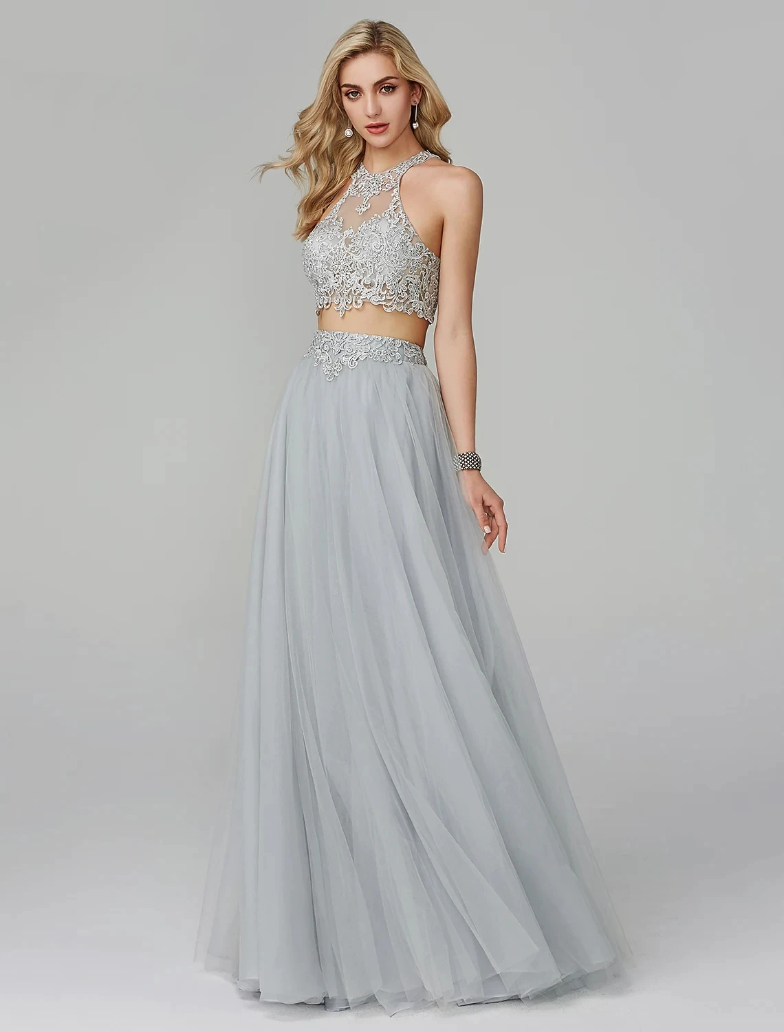 

Two Piece Silver Empire Prom Formal Dress Halter Sleeveless Floor Length Lace Tulle Evening Party Gowns 2023 Robe De Soirée