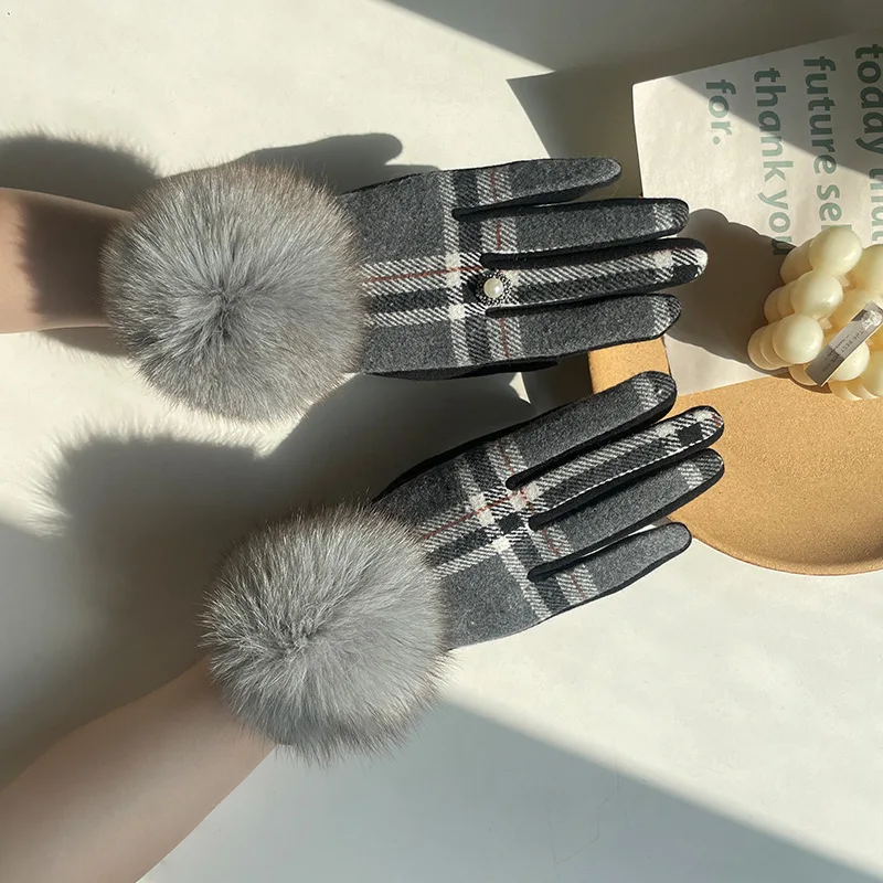 Autumn and Winter New Finger Gloves Oversized Fox Fur Ball Symmetrical Plaid Woolen Fleece-lined Cycling Side Open Finger Gloves