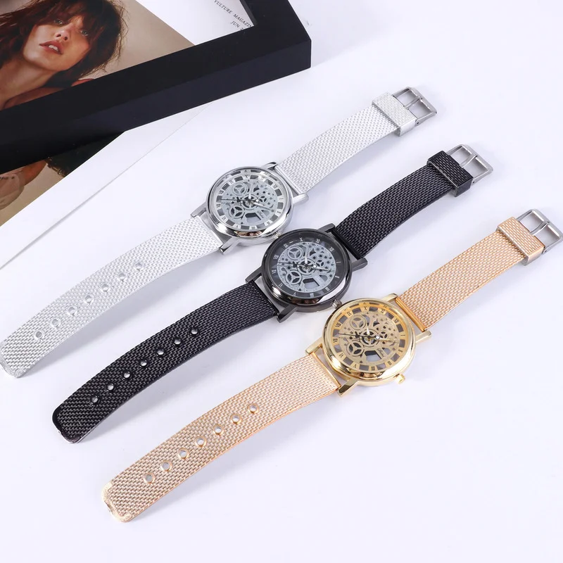 Reloj informal de moda para hombre y mujer, Correa hueca, sin expresión mecánica, modelo de mesa para pareja