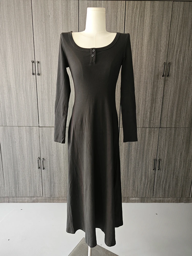 XIWEN Colletto Quadrato Pulsante Patchwork Hip Ordito Solido A Vita Alta Una Linea di Elegante Design Chic Vestito delle Donne 2024 Autunno Nuovo