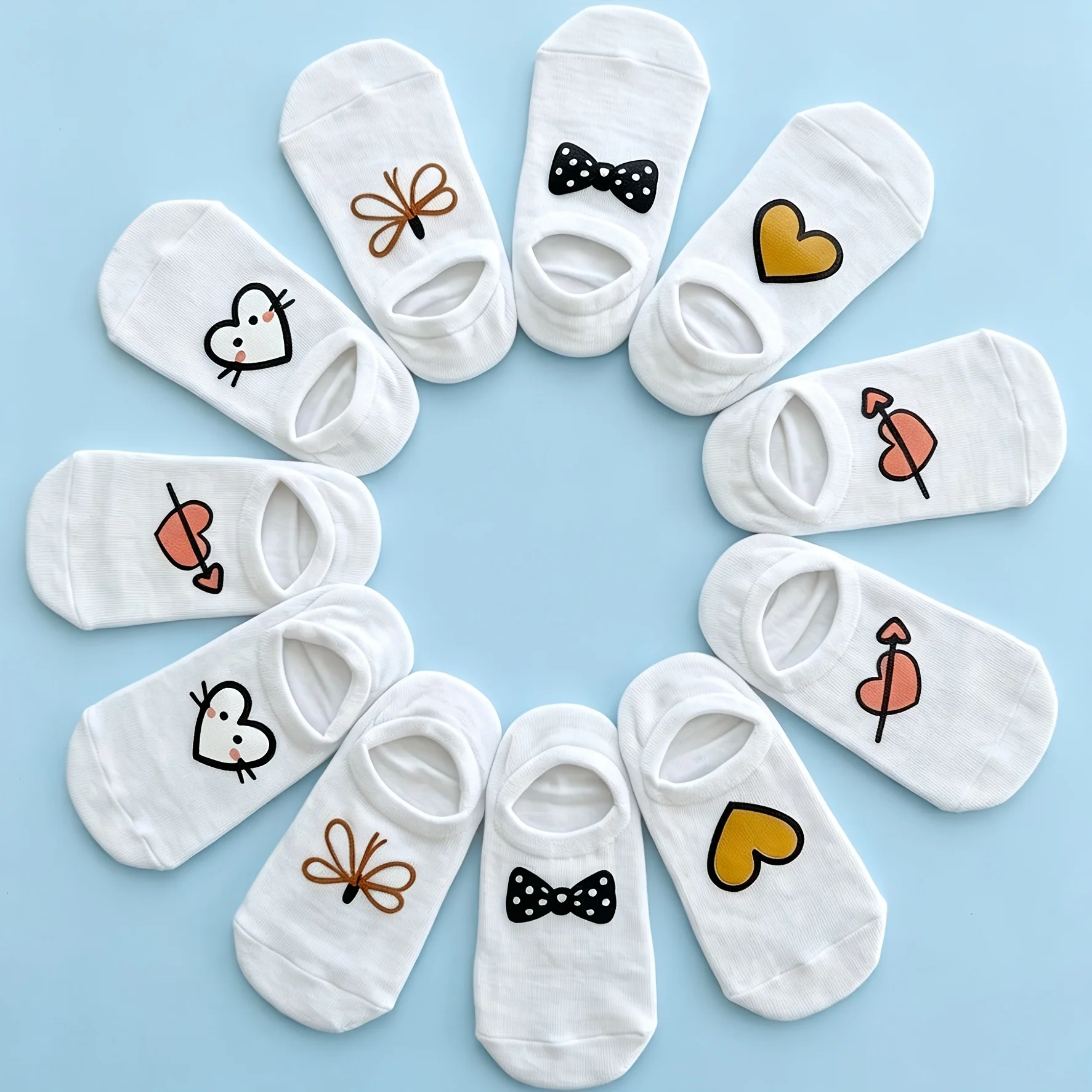 5 Pairs of White Cartoon Simple Invisible Boat Socks for Women, Thin Non-Slip Cute Japanese-Style Student Cartoon Trendy Socks for Spring and Summer