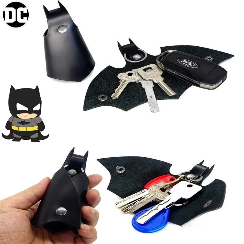 تيار مستمر أنيمي الكرتون الأجهزة الطرفية باتمان حقيبة مفاتيح الرجال والنساء شخصية الموضة كول الإبداعية المنزل المفاتيح قلادة اكسسوارات