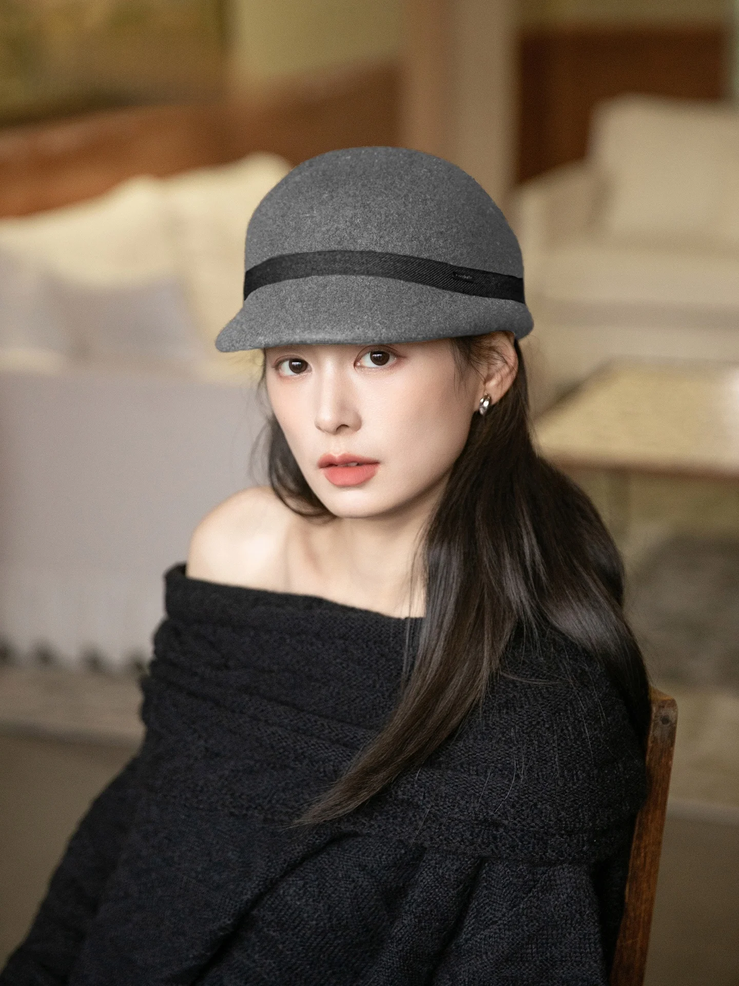 エレガントな黒のウール製ニュースボーイキャップ、女性用レトロな暖かい冬用帽子、短いつば付き、レジャー、カジュアル、ファッション、通勤に最適