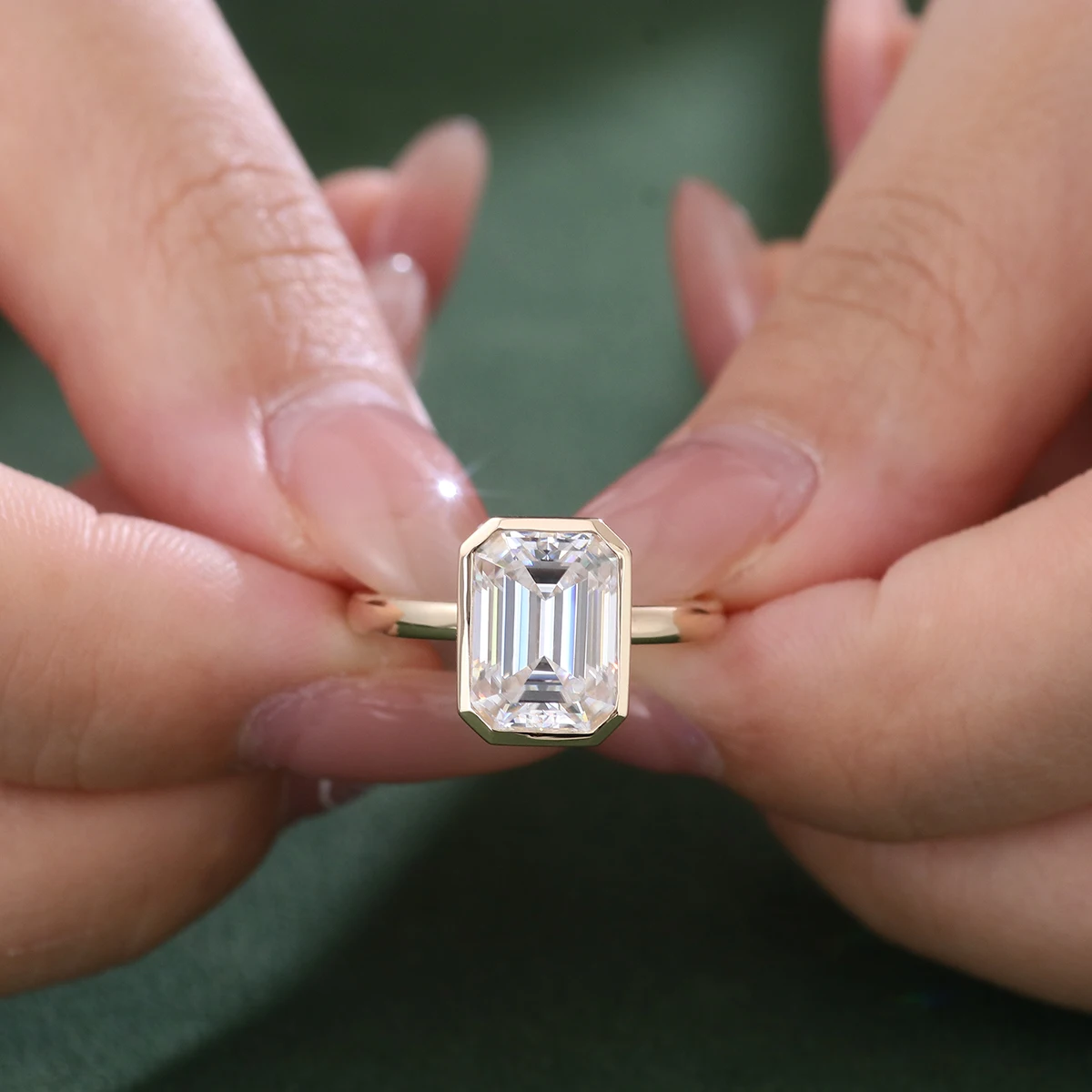 Provence S925 Moissanite Engagement rings for Women Bezel Settings Solitaire Wedding Band D Color 4.5CT With GRA Certificate
