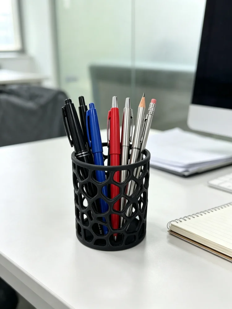Creative Hollow-Out Honeycomb Pen Holder, 3D Printed Pla Black Mesh Pen Cup, Open-Grid Desktop Storage Box, Home Study Office Desk Stationery Organizer, Student Desk Pen Holder, Office Conference Room Universal Pen Box, Modern Minimalist Desktop Accessory, Industrial Style High-Appearance Desktop Ornament, Lightweight Large-Capacity Storage, Teacher's Desk Supplies, Desktop Tidy Storage Organizer