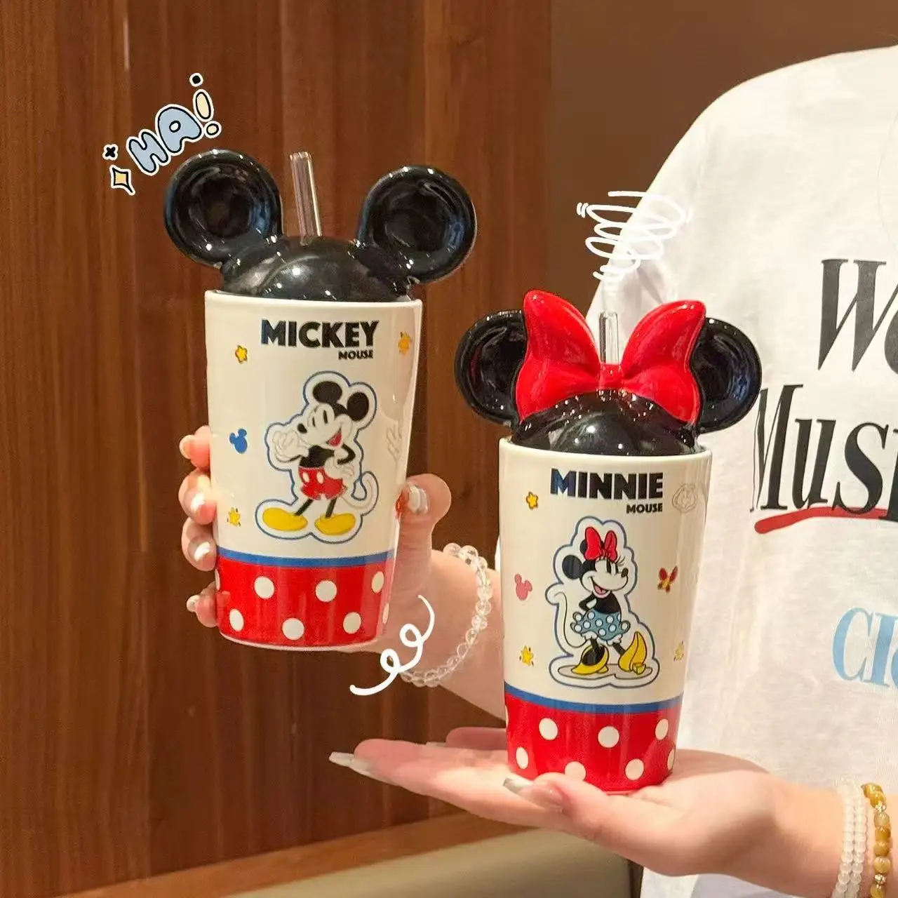 Tazza d'acqua di marca Cartoon Mickey Mouse Co Tazza in ceramica Disney carina Minnie Mouse con coperchio tazza di paglia regalo festival di coppia